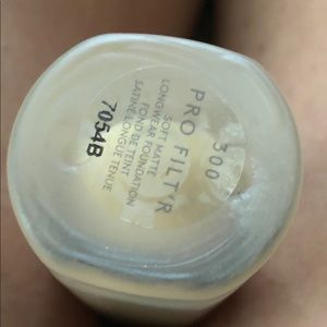 Fenty beauty foundation